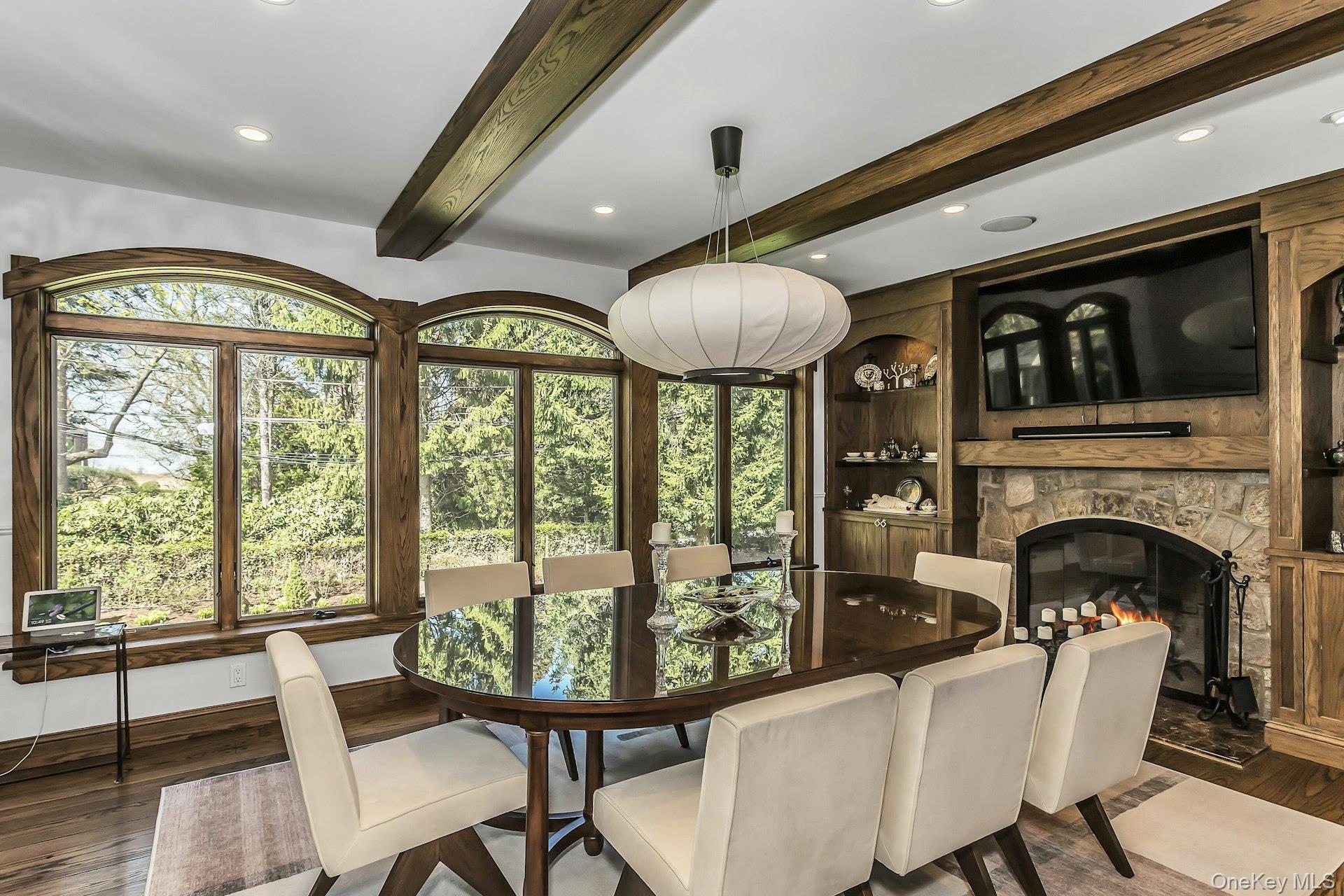 91 Crescent Beach Road