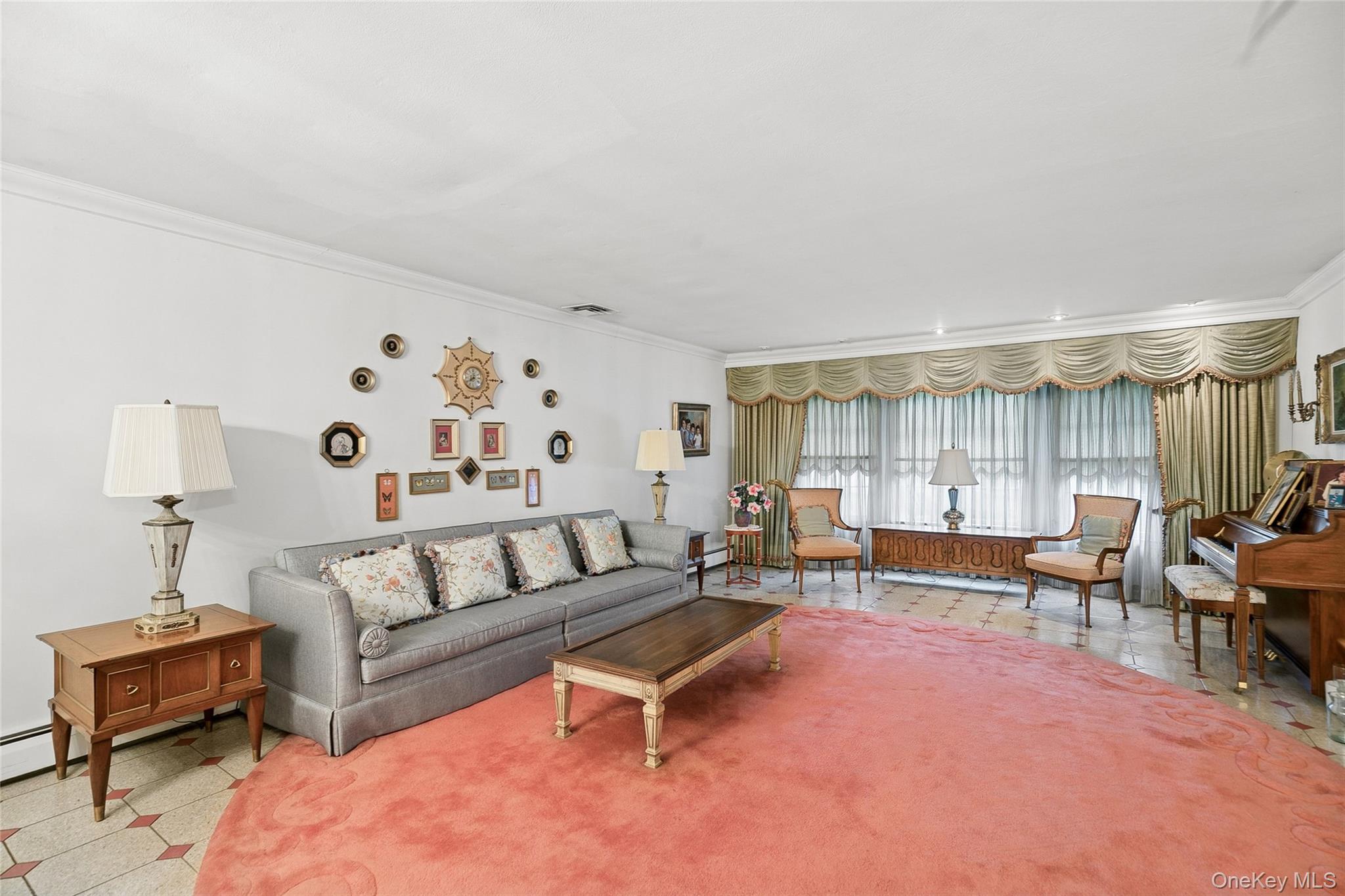 9 Oakwood Circle
