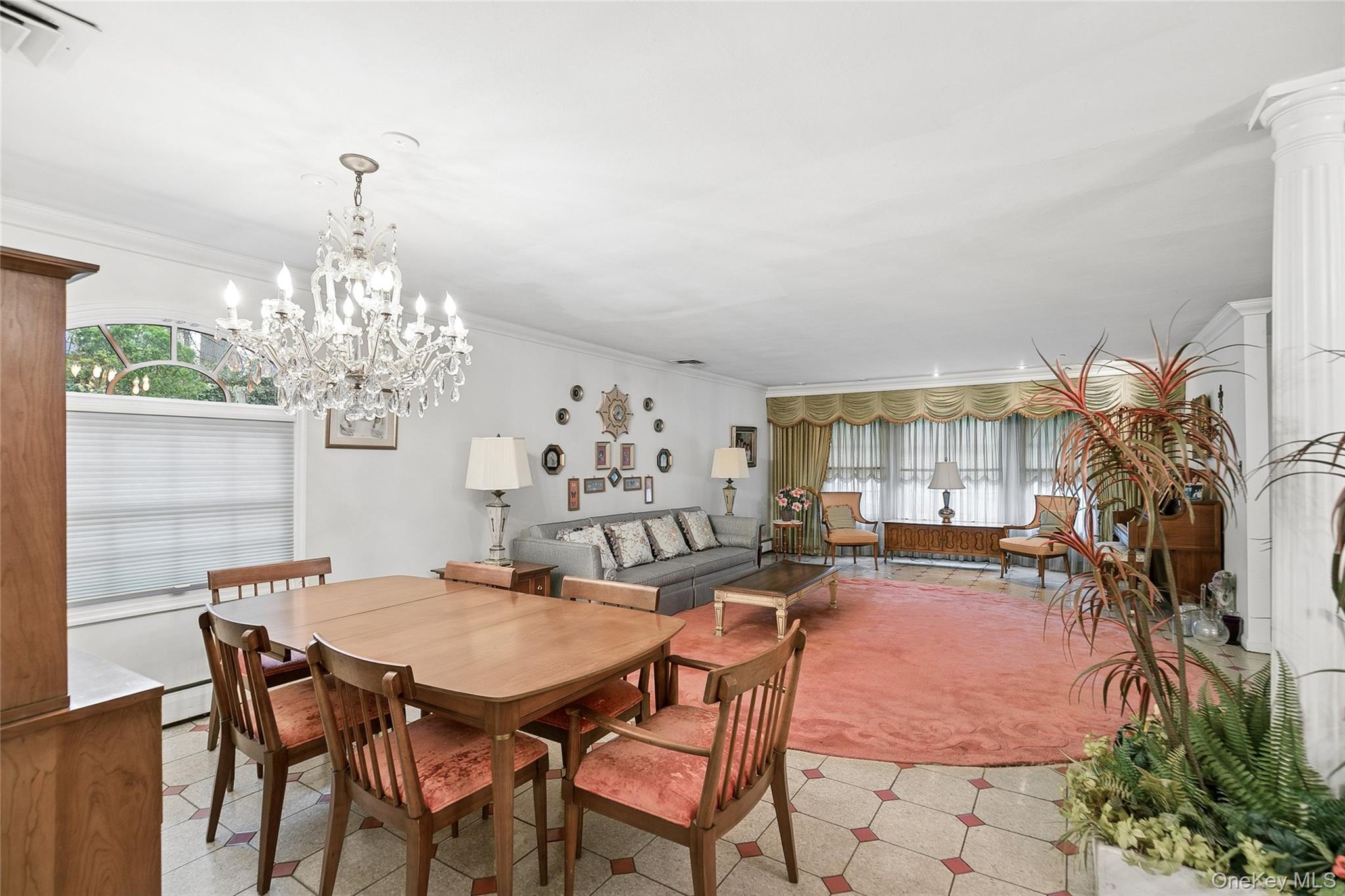 9 Oakwood Circle