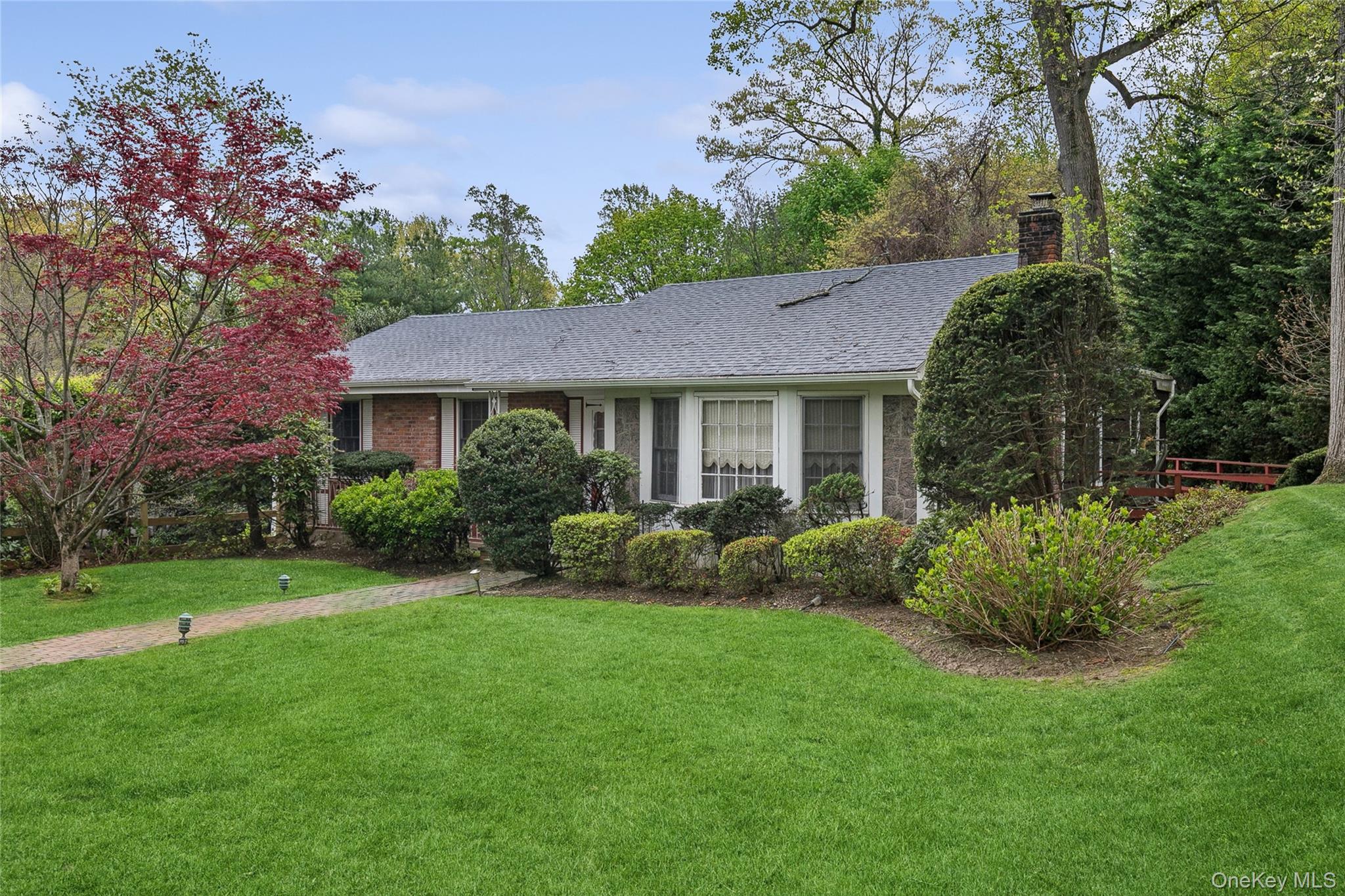9 Oakwood Circle
