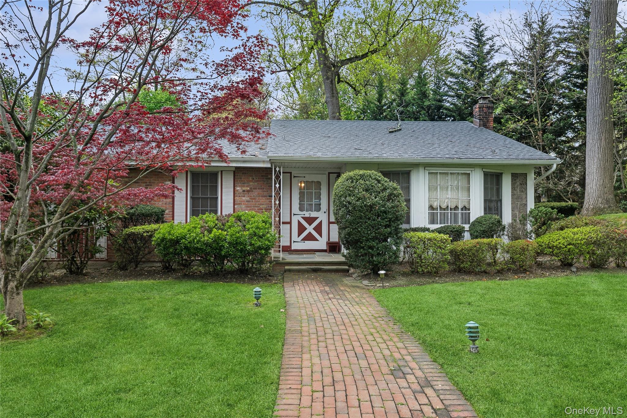 9 Oakwood Circle