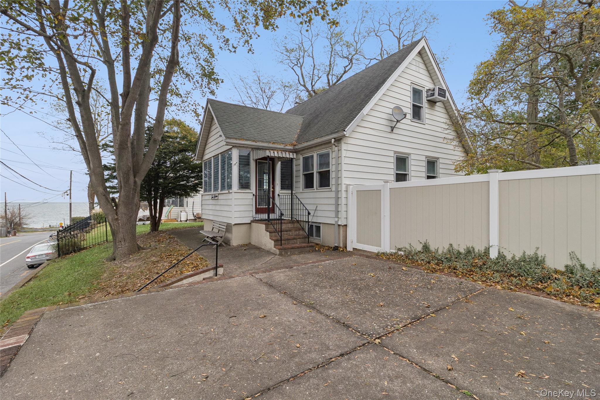 215 Hallock Landing Road