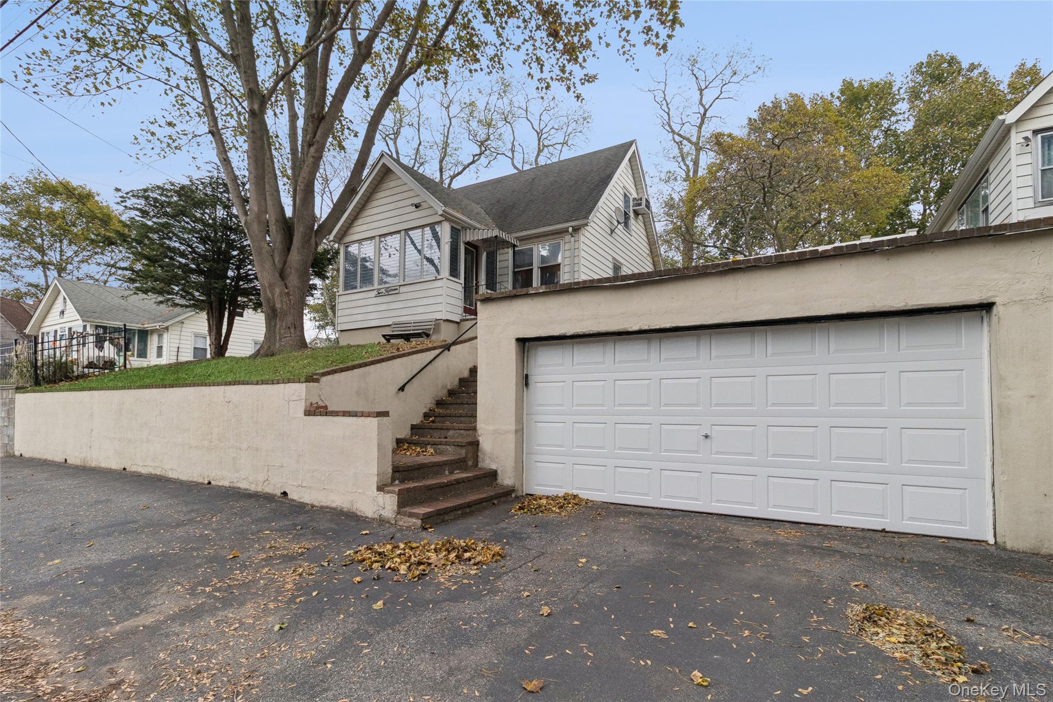 215 Hallock Landing Road