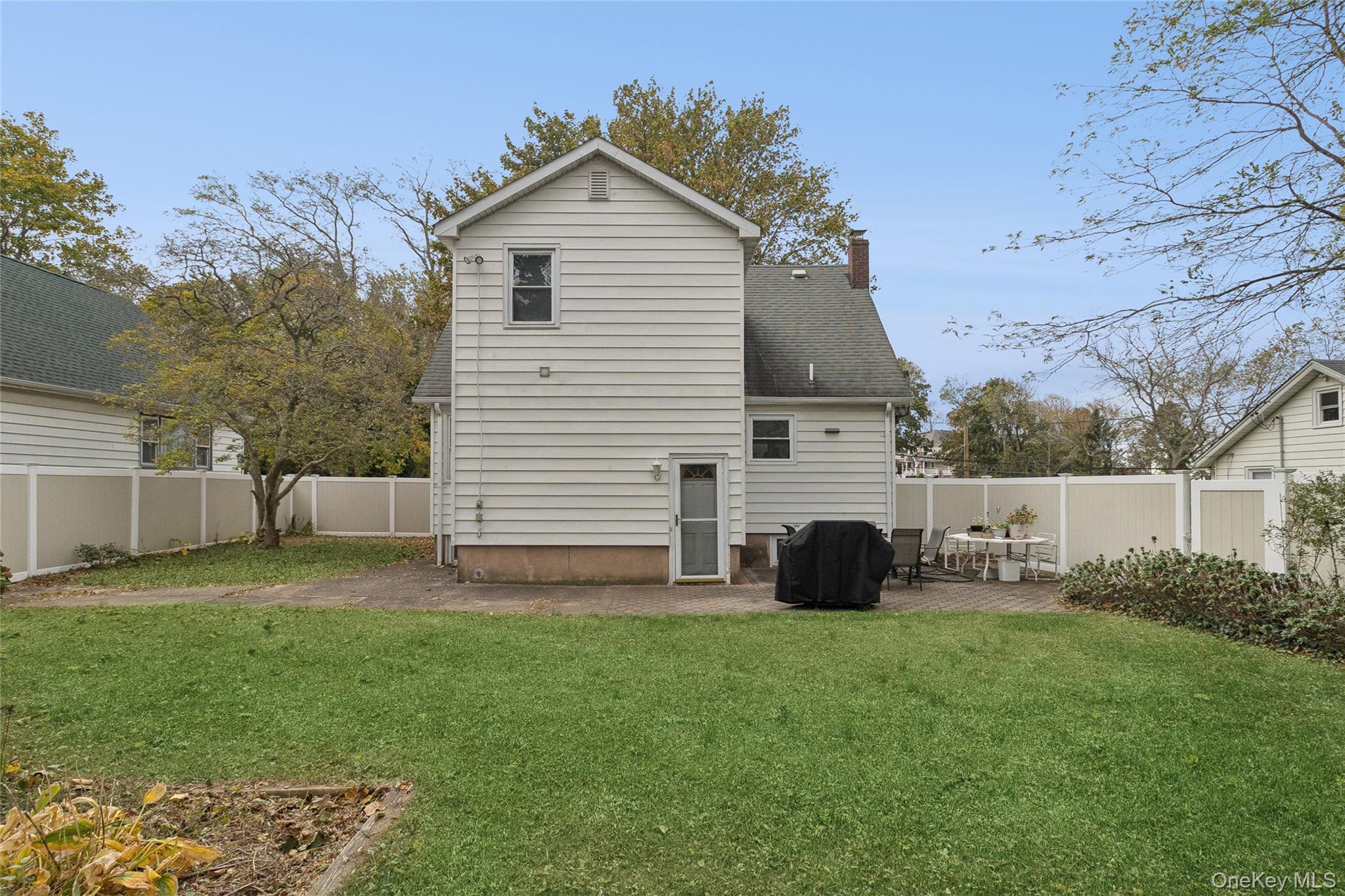 215 Hallock Landing Road