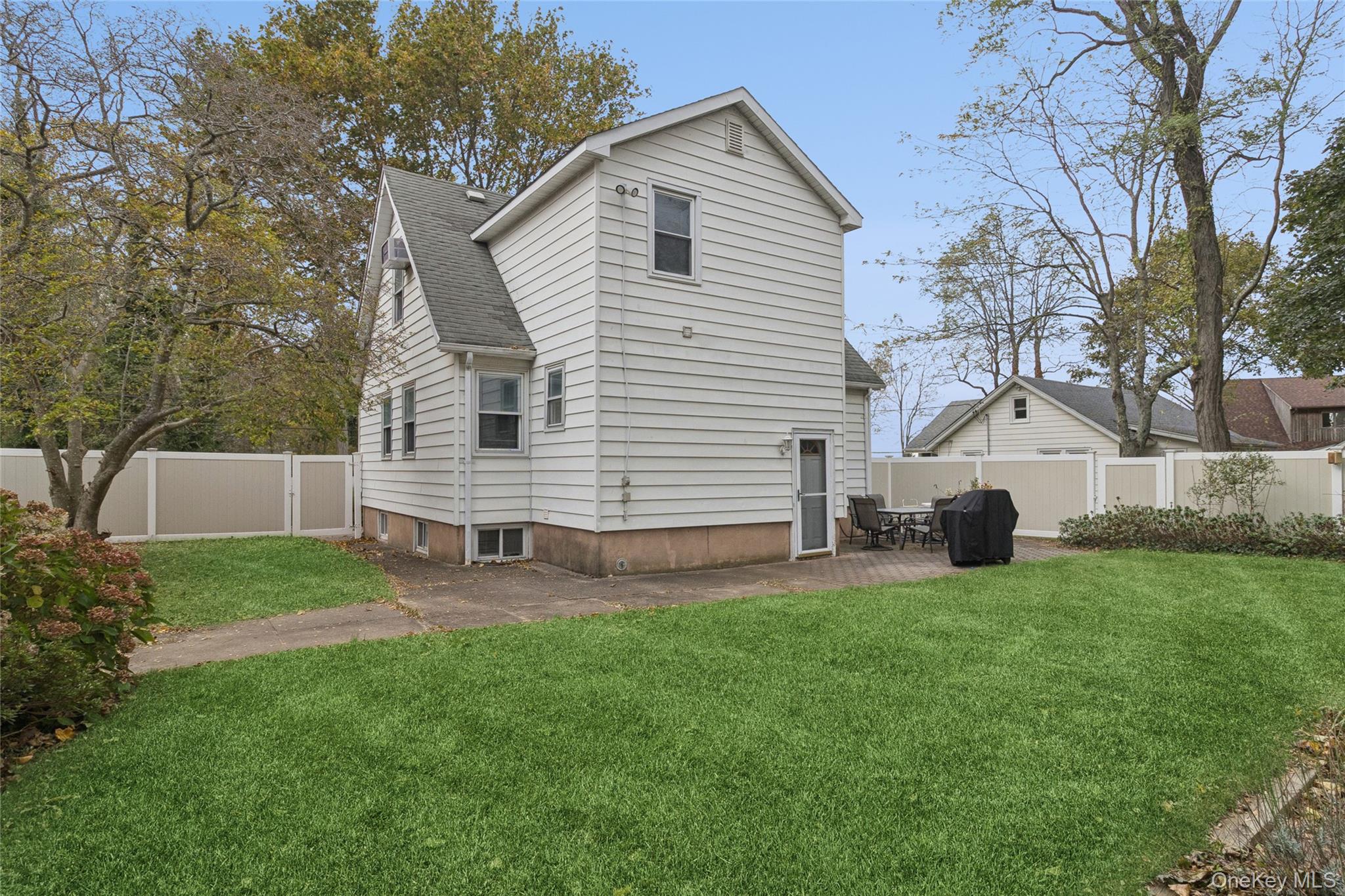 215 Hallock Landing Road