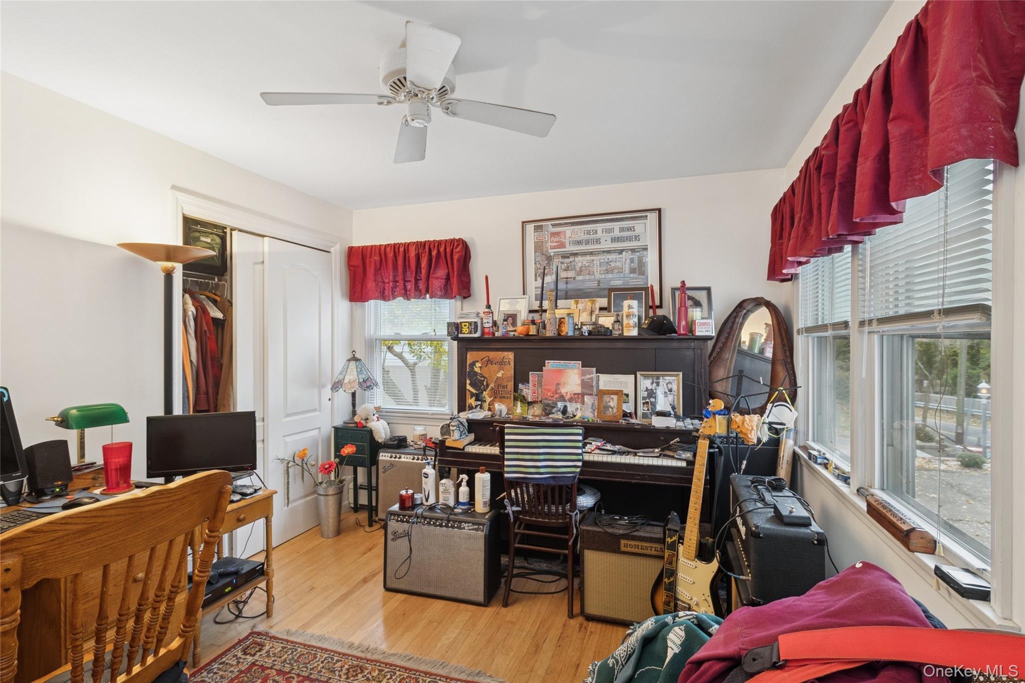 215 Hallock Landing Road