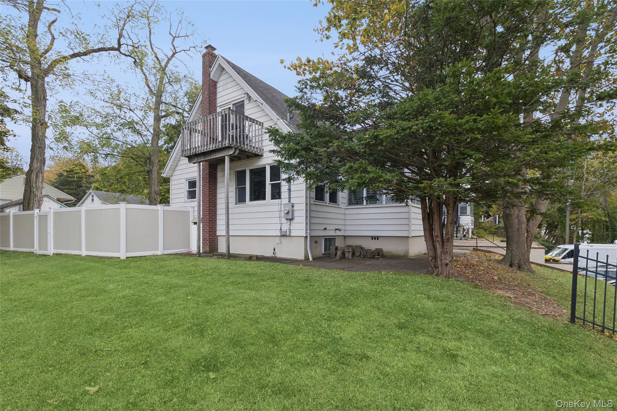 215 Hallock Landing Road