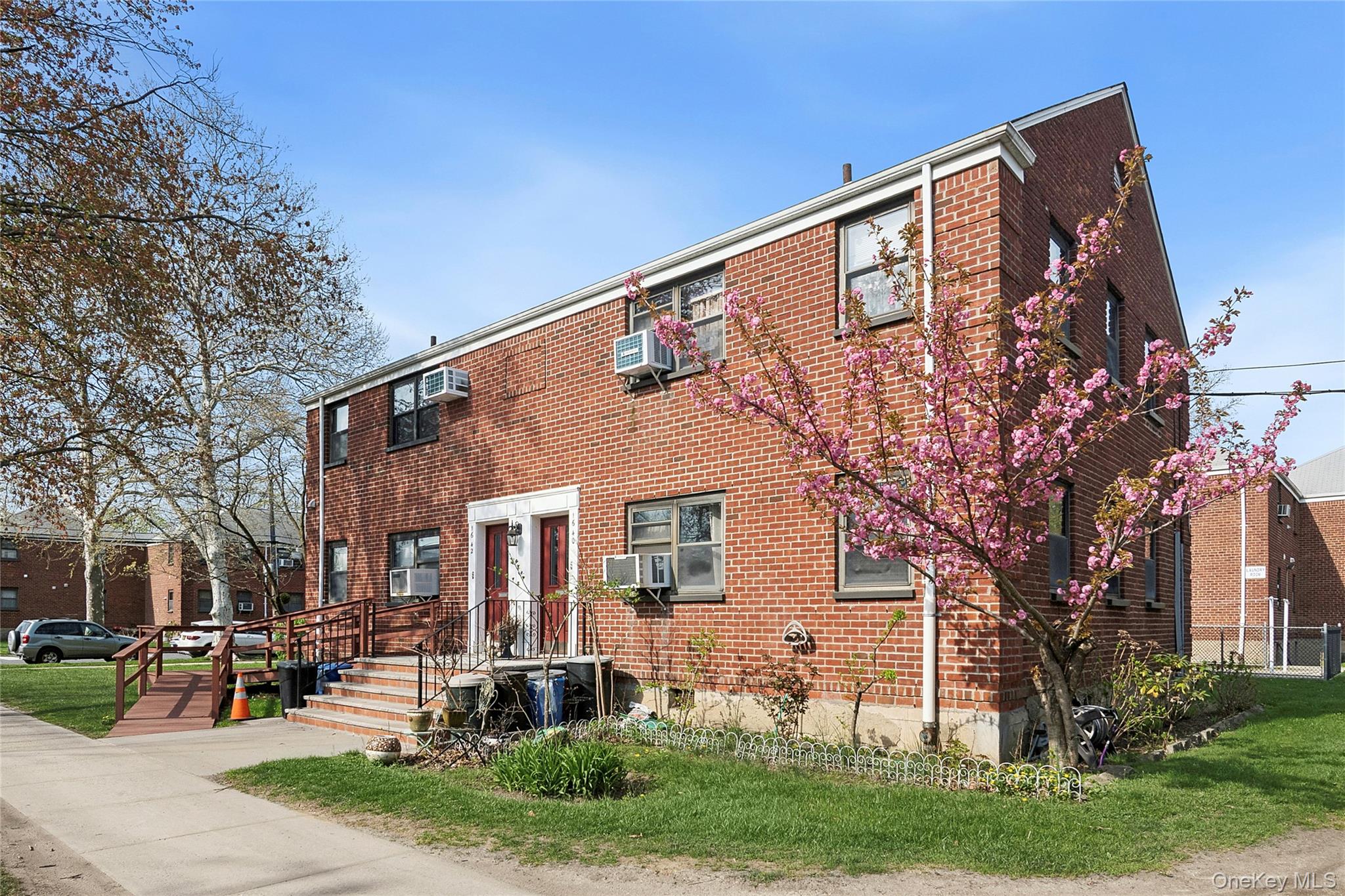 1640 160th Street Unit: 6113