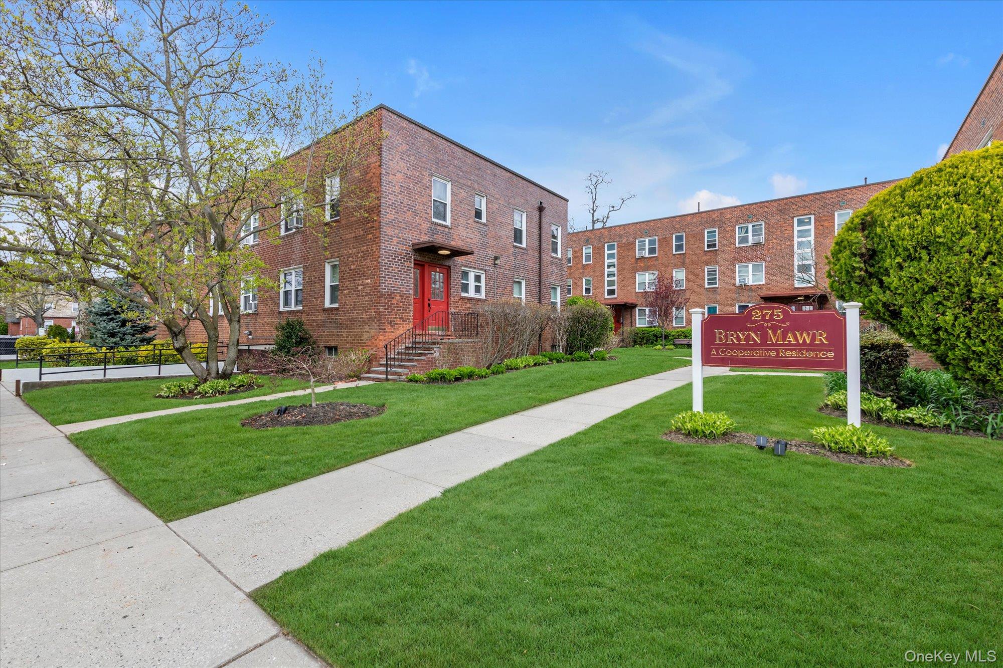 275 Maple Avenue Unit: D6