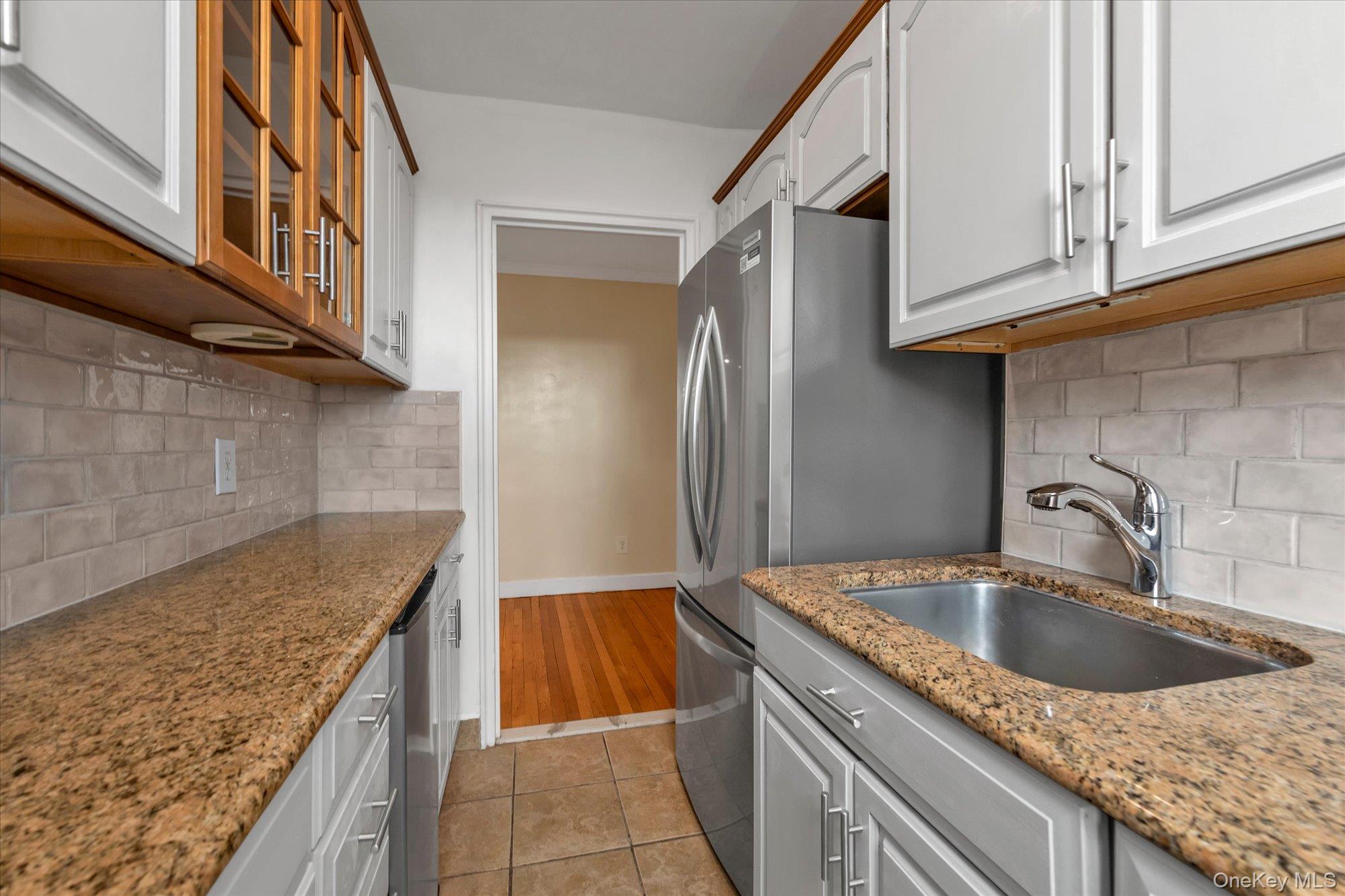 275 Maple Avenue Unit: D6