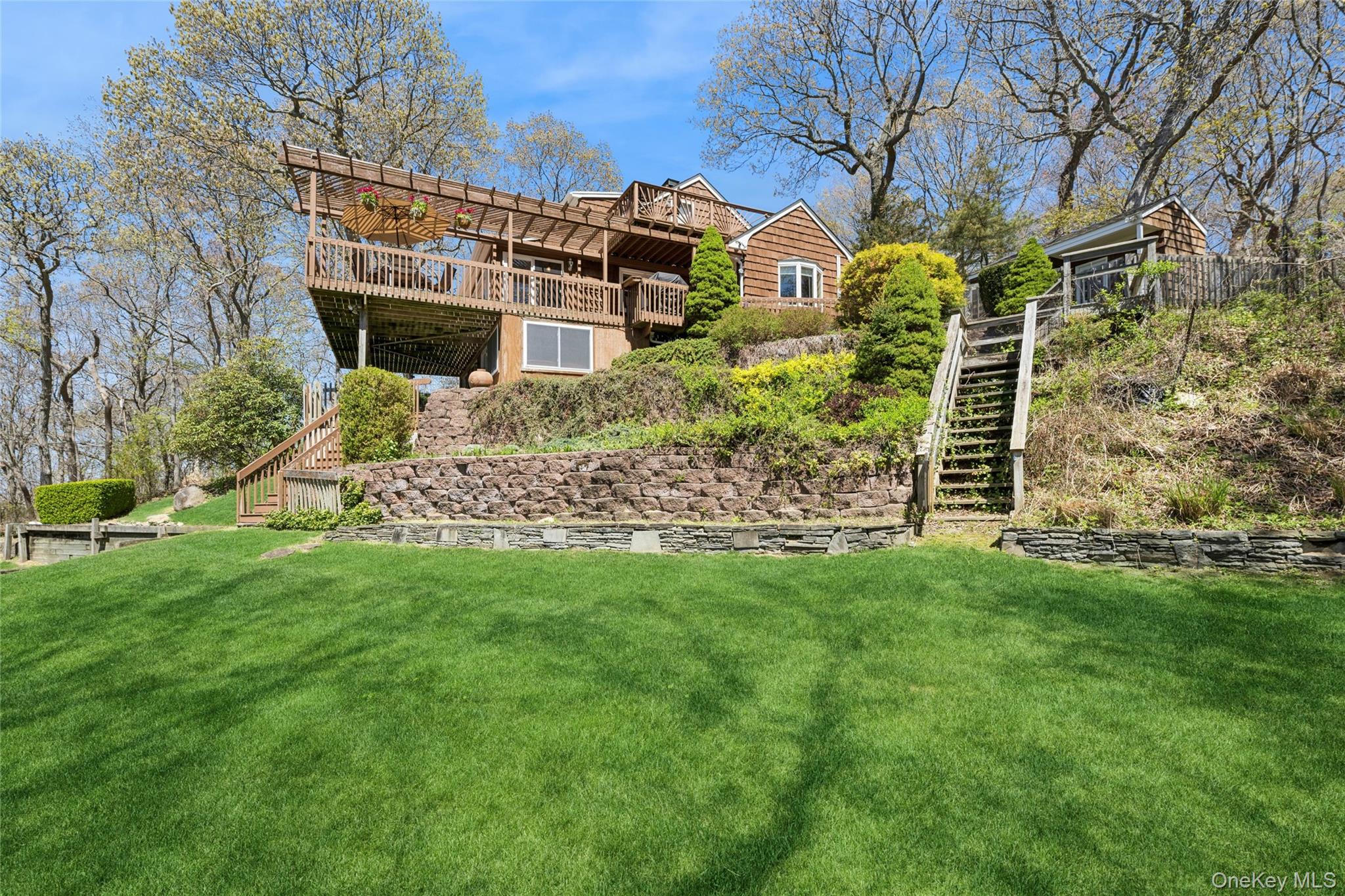 3 Summit Drive