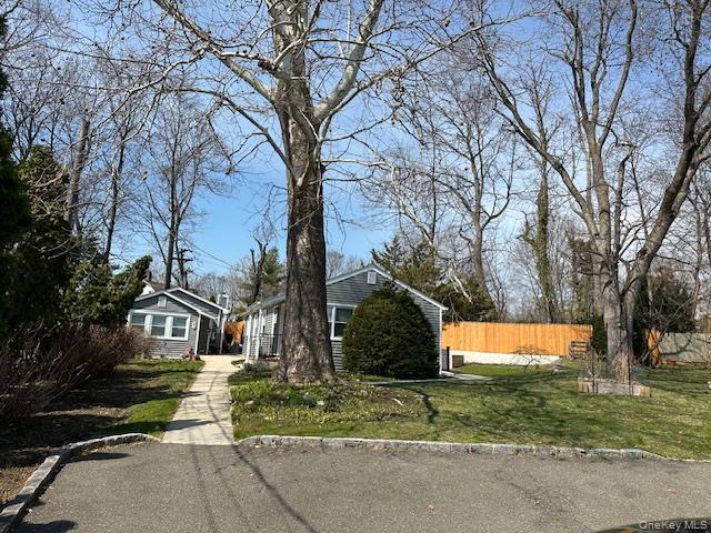 23 West Drive