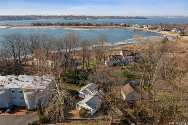 23 West Drive