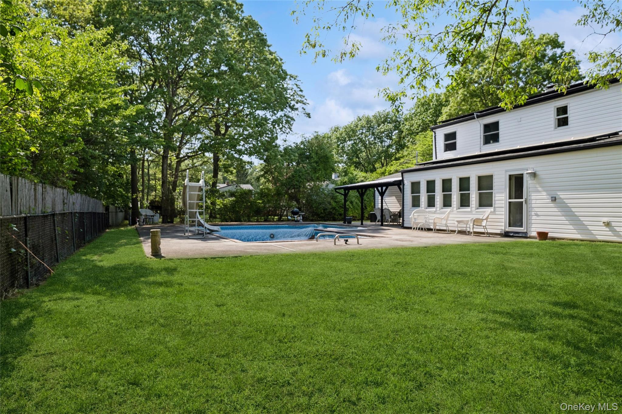 10 Rita Drive