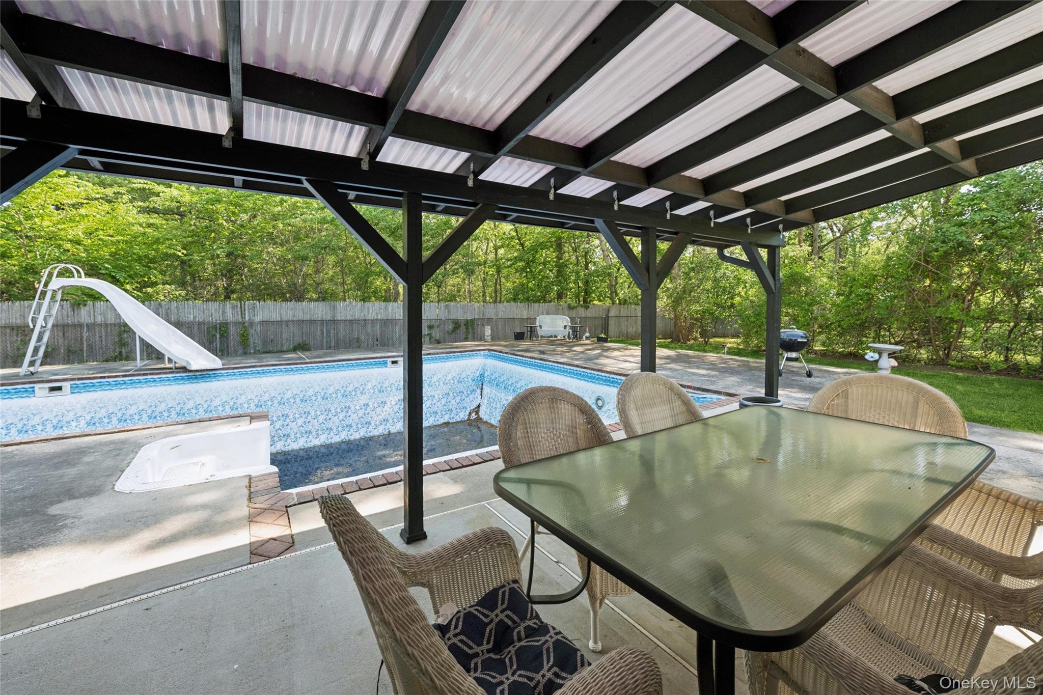 10 Rita Drive