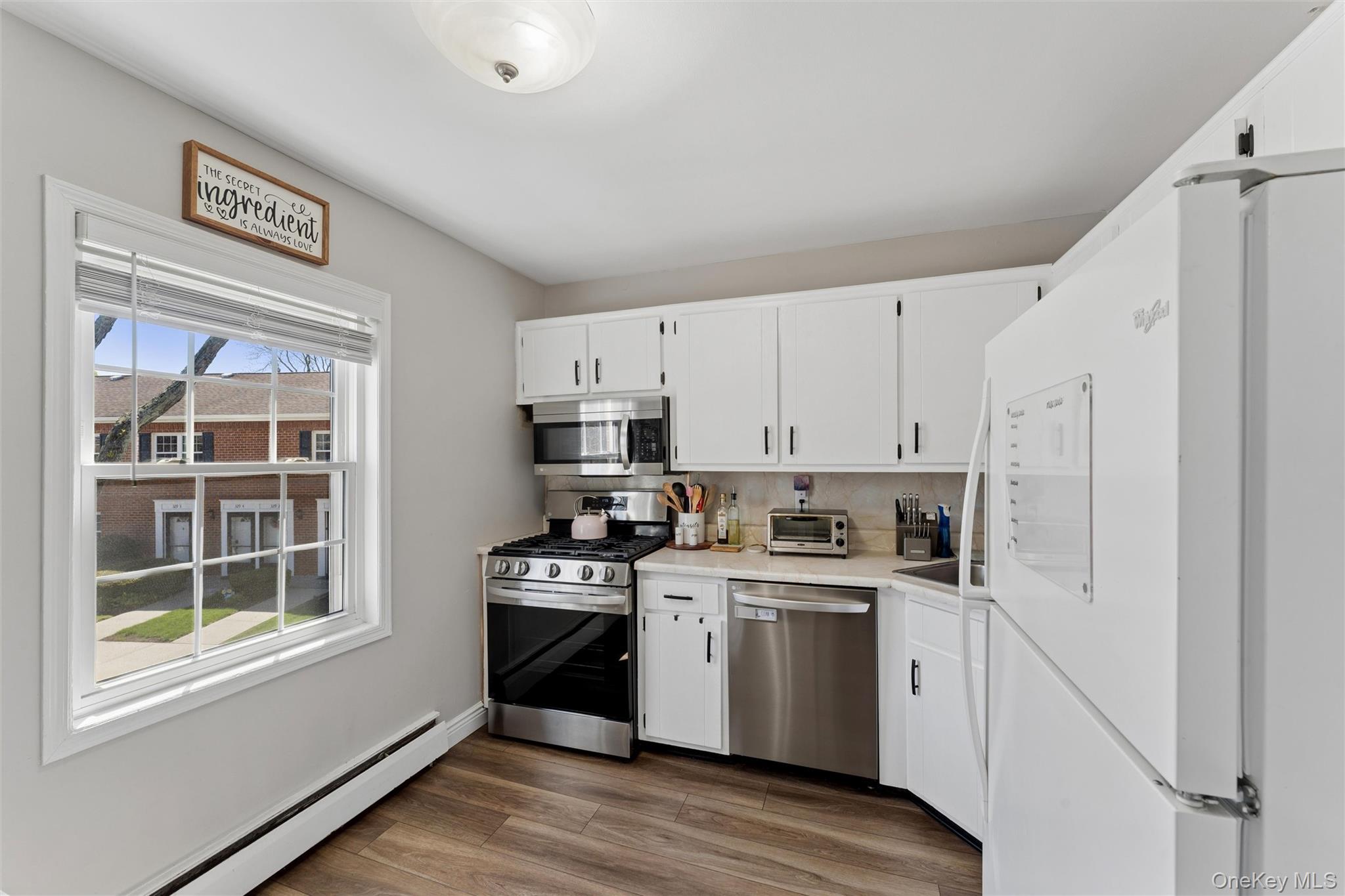 323 Hicksville Road Unit: 4
