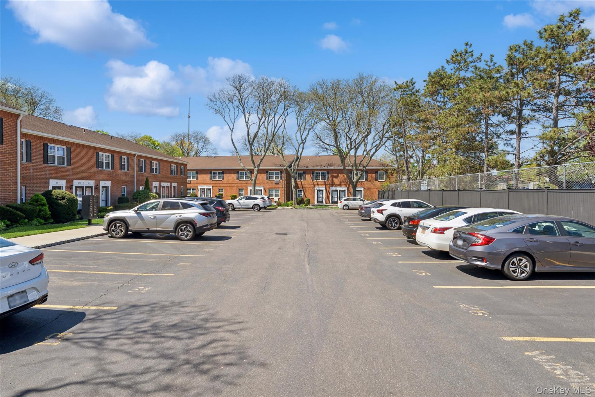 323 Hicksville Road Unit: 4