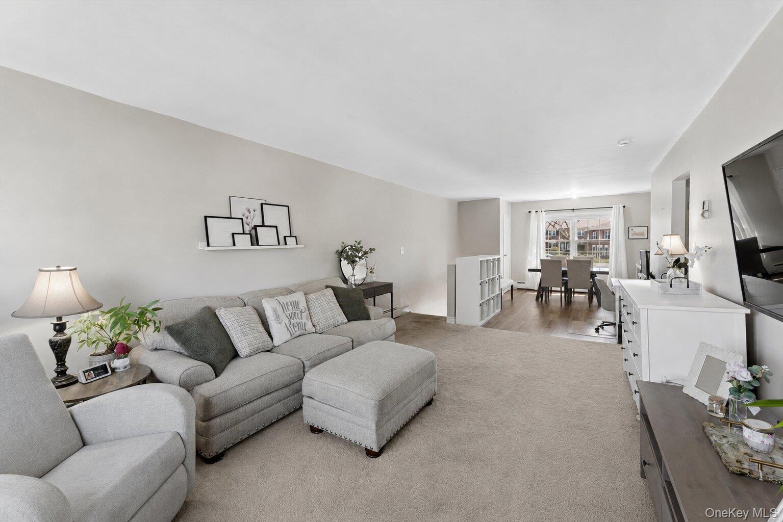 323 Hicksville Road Unit: 4