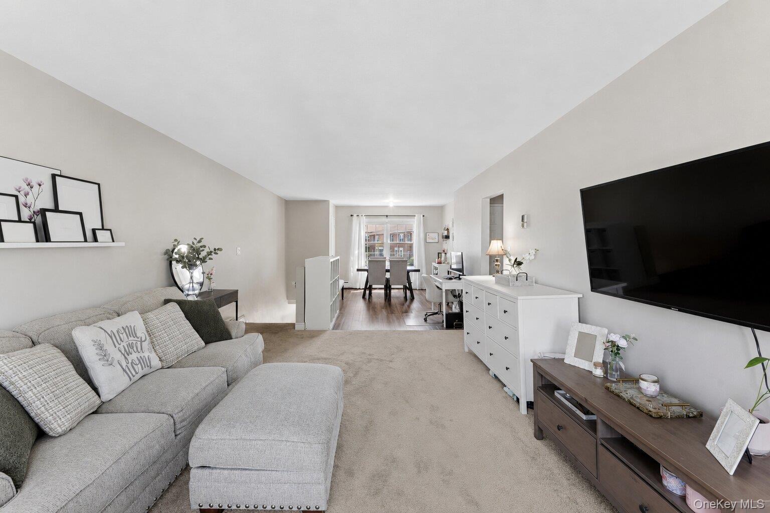 323 Hicksville Road Unit: 4