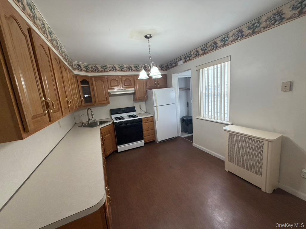 1762 E 37th Street