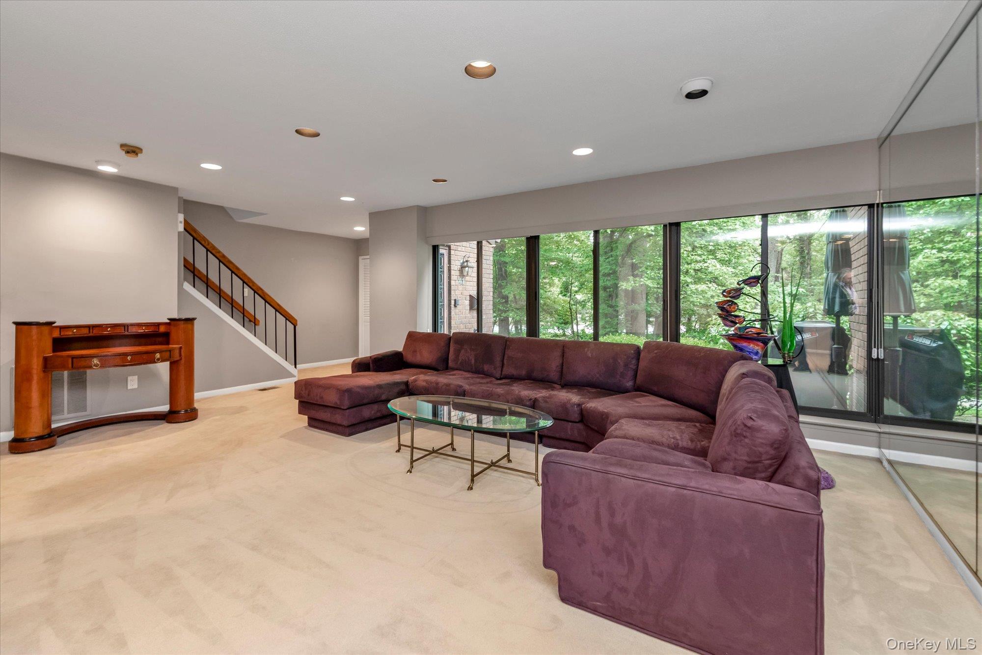41 Spring Hollow