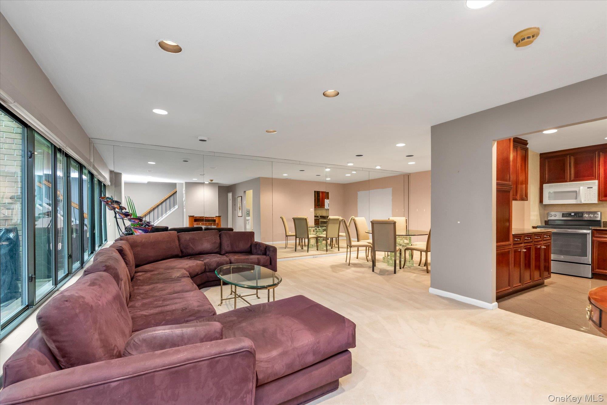 41 Spring Hollow