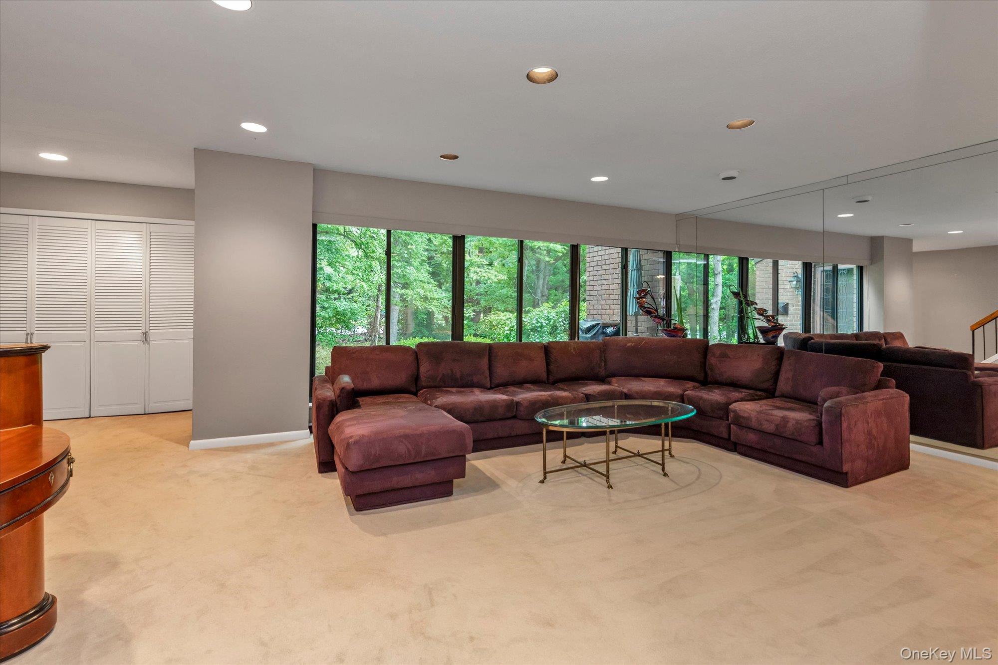 41 Spring Hollow