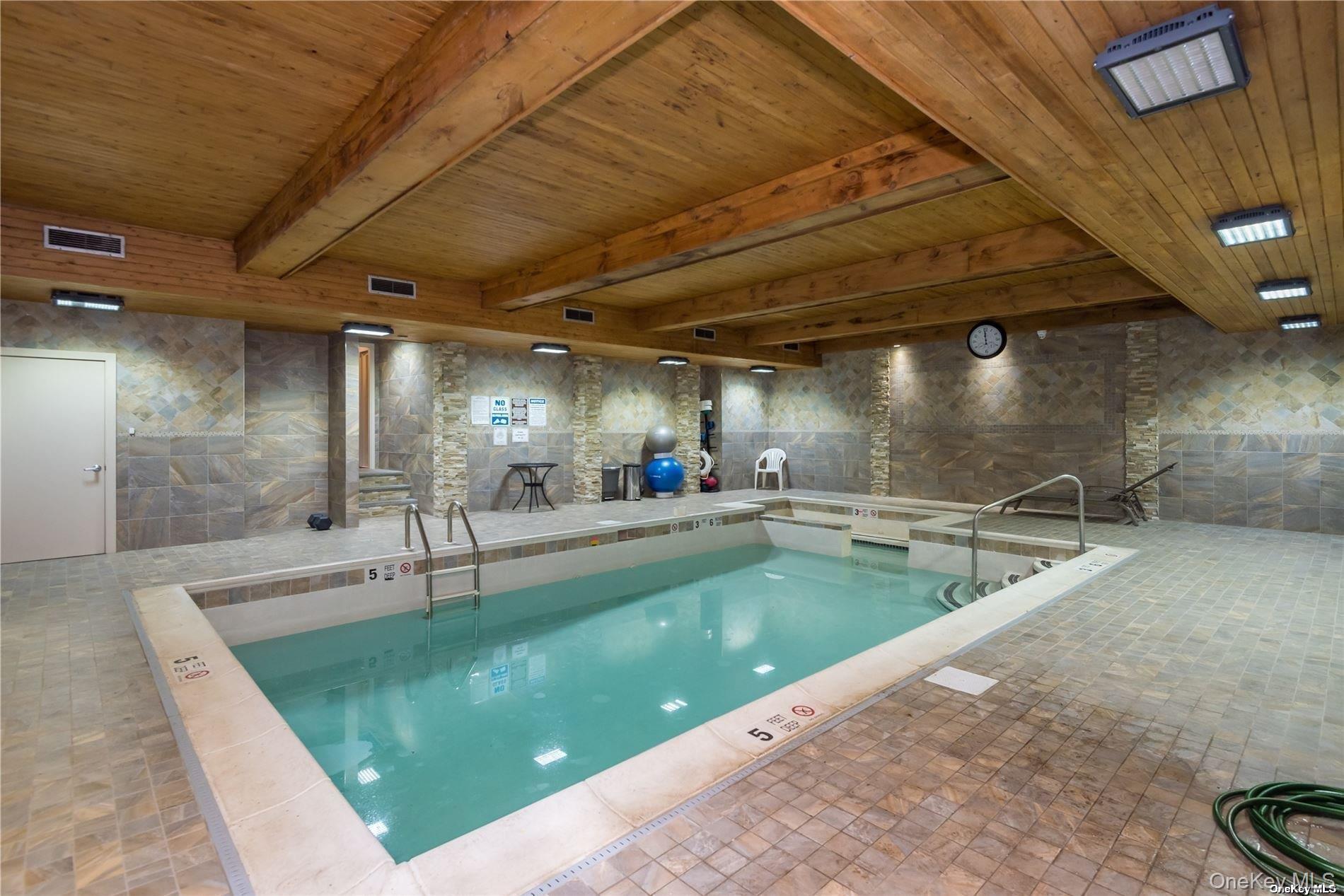 41 Spring Hollow