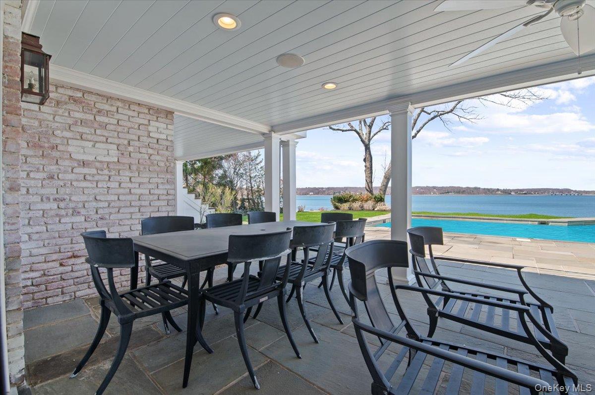 516 Centre Island Road