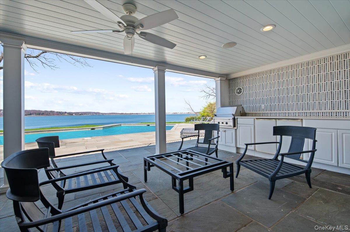 516 Centre Island Road