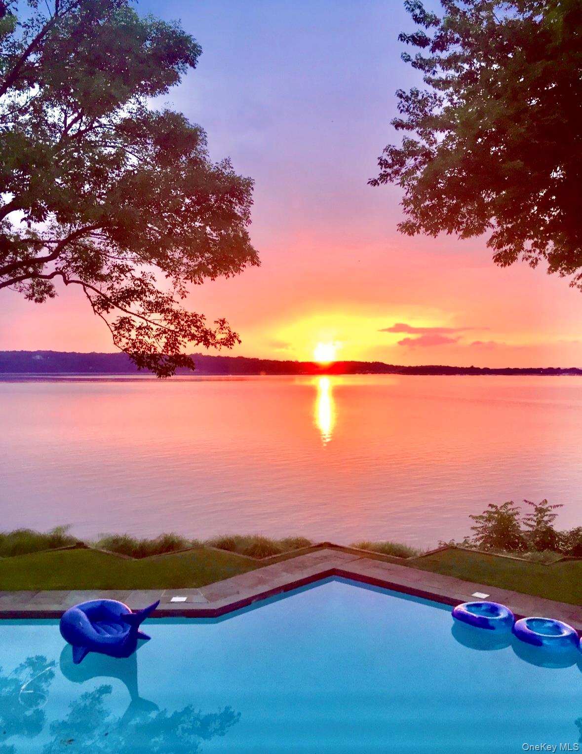 516 Centre Island Road