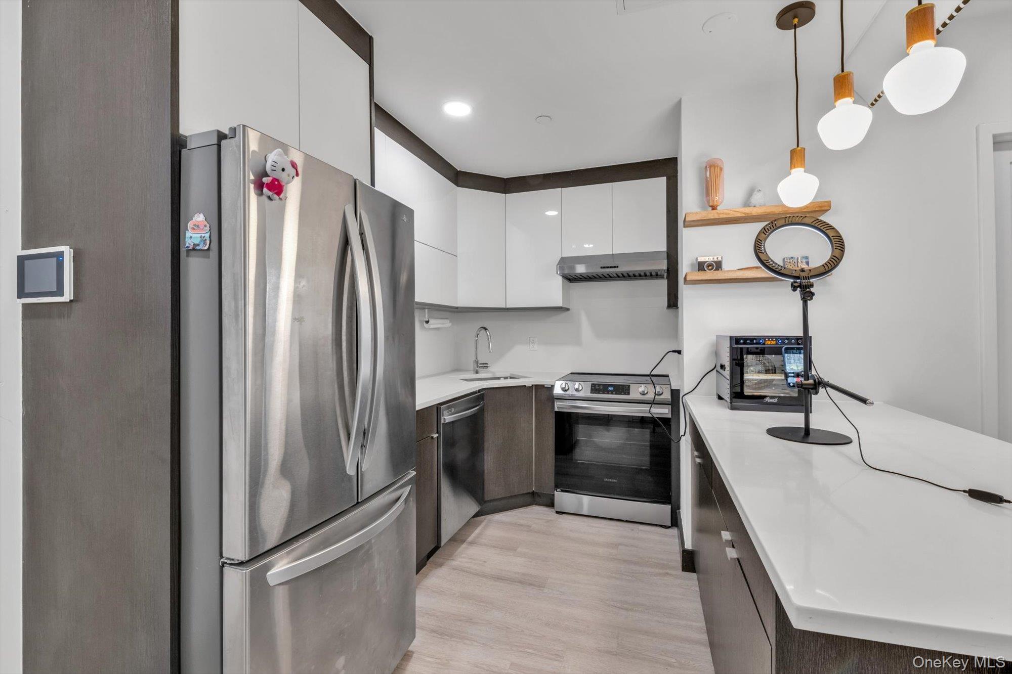 1238 63rd Street Unit: D224