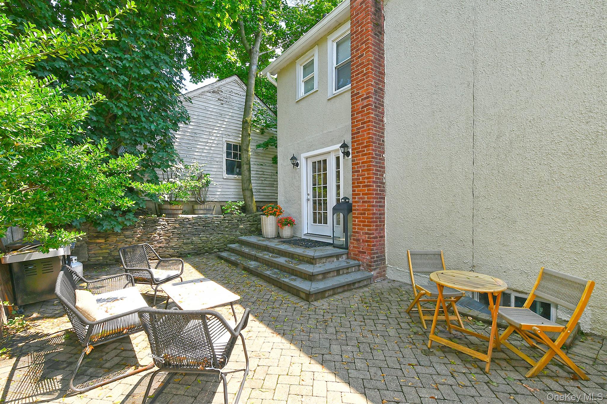 21 S Washington Street