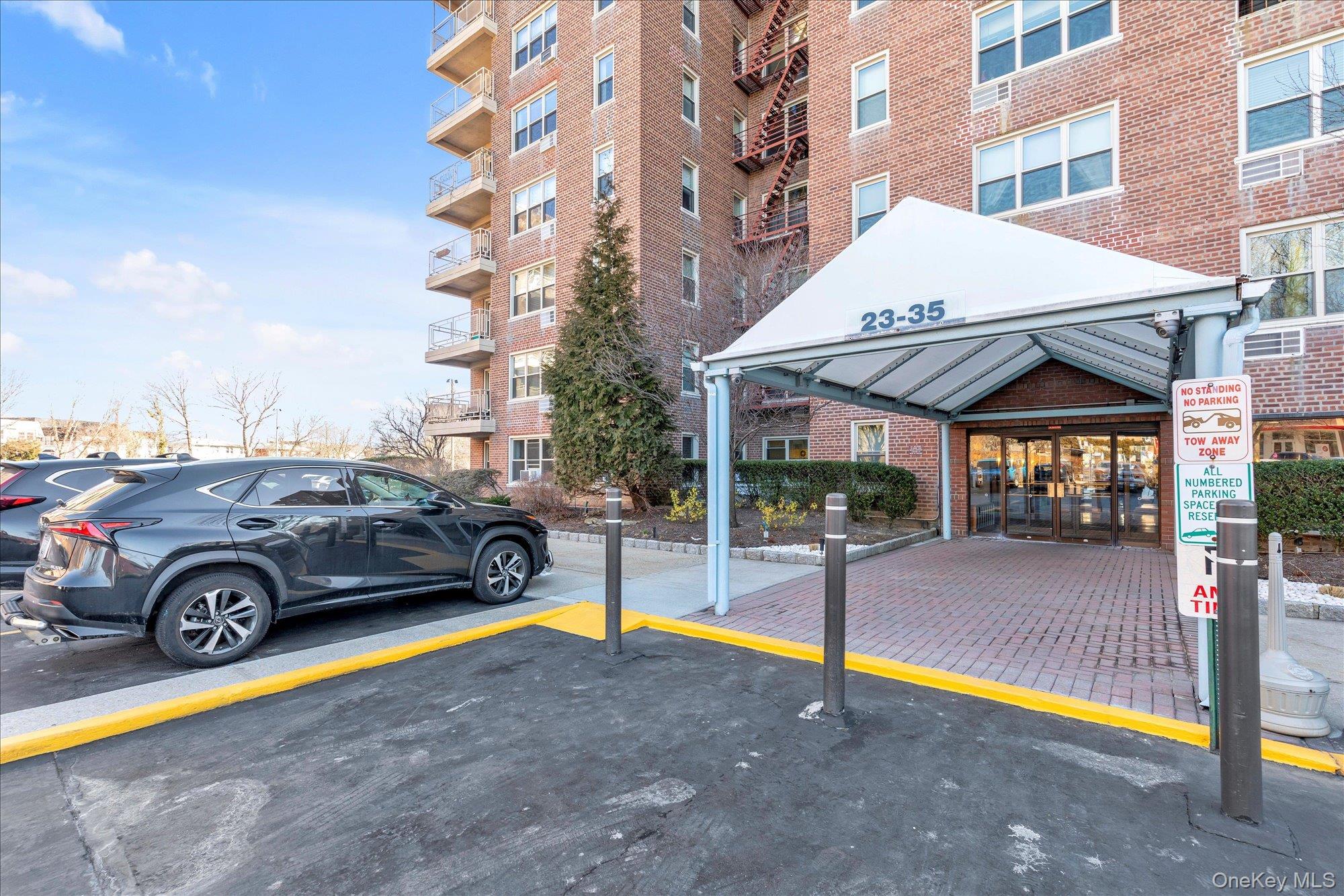 23-35 Bell Boulevard Unit: LF
