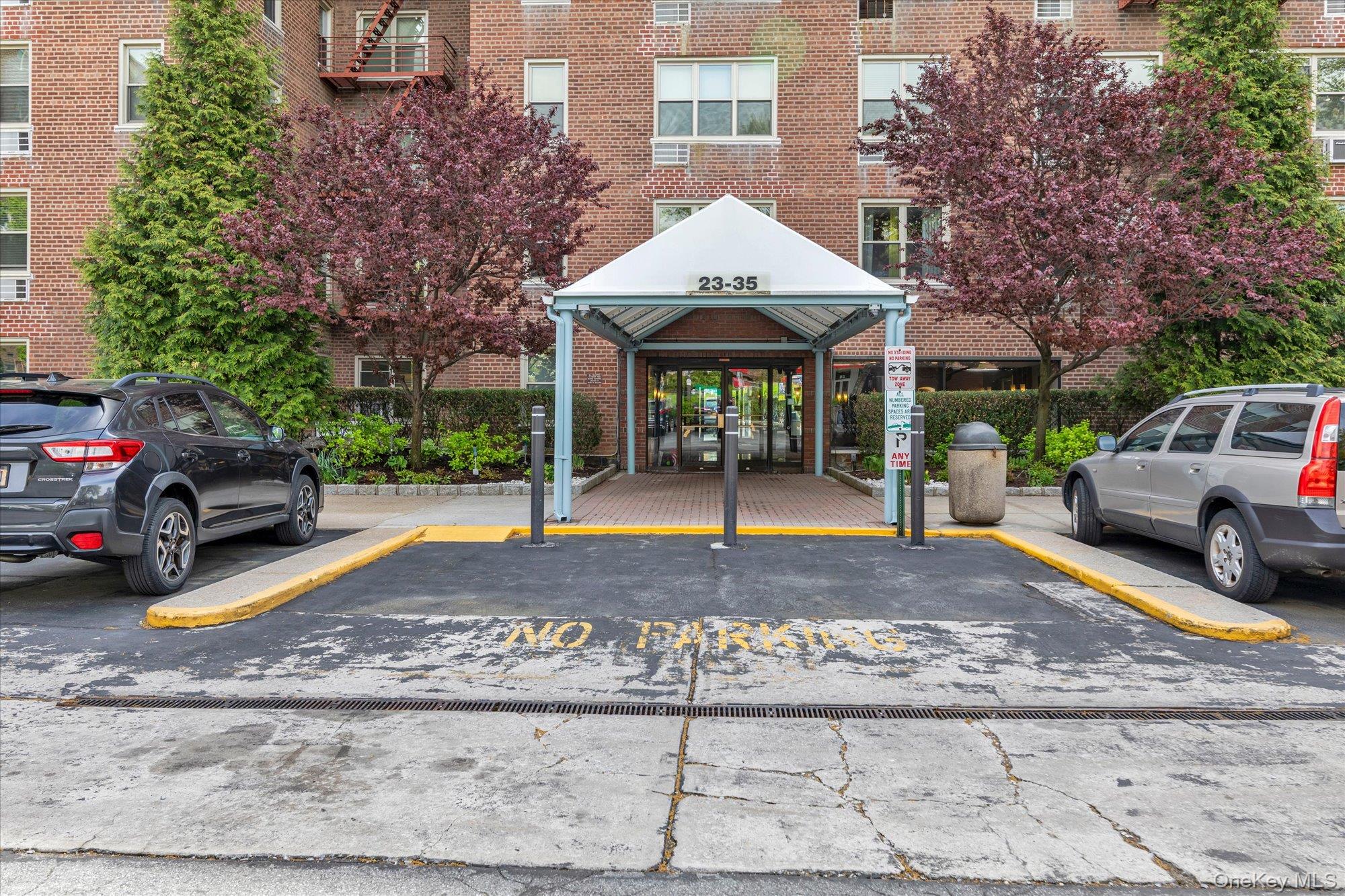 23-35 Bell Boulevard Unit: LF