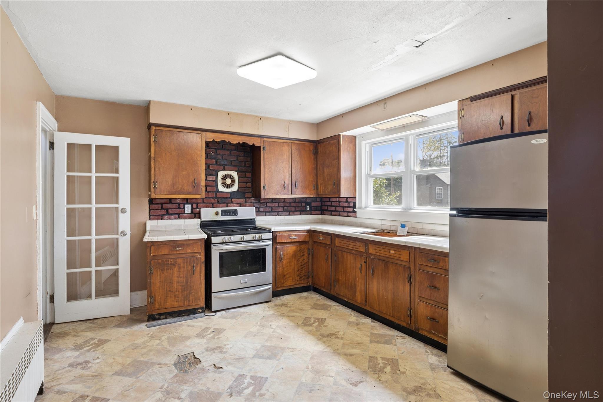 107 E 25th Street