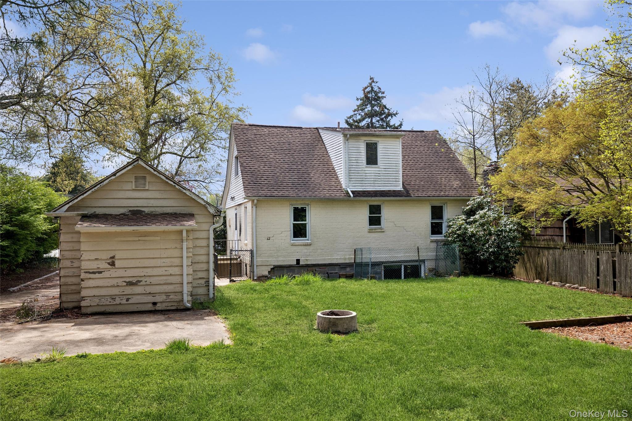 107 E 25th Street