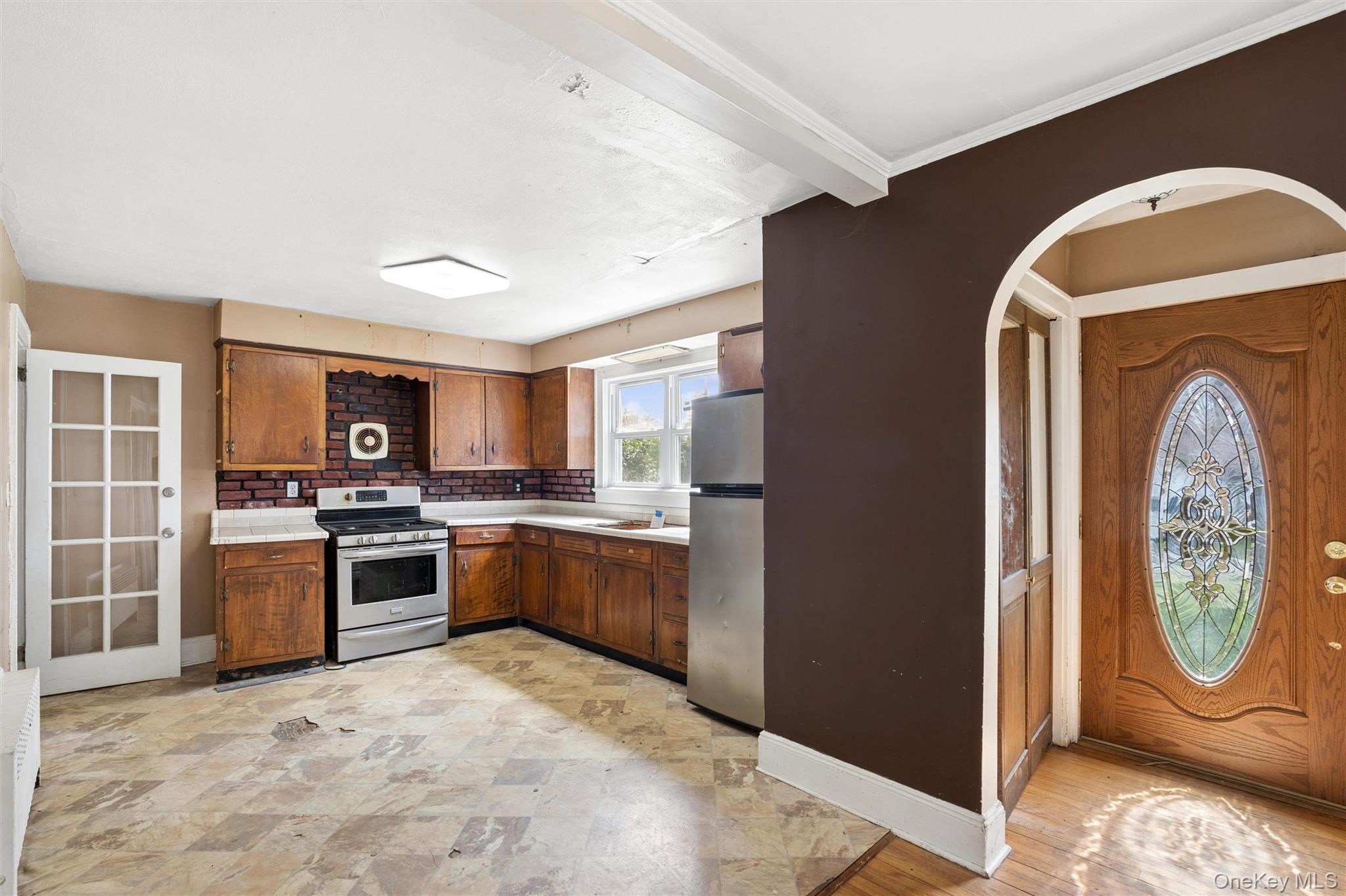 107 E 25th Street