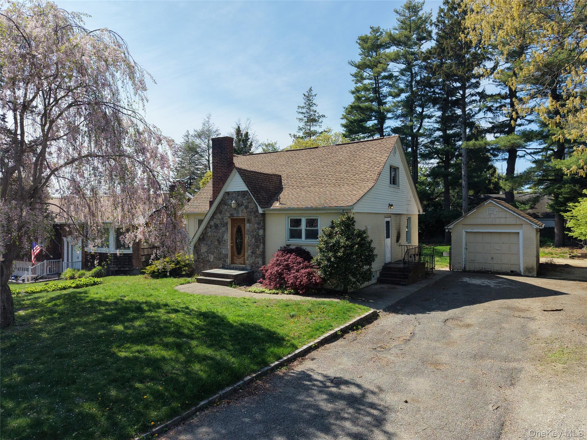 107 E 25th Street