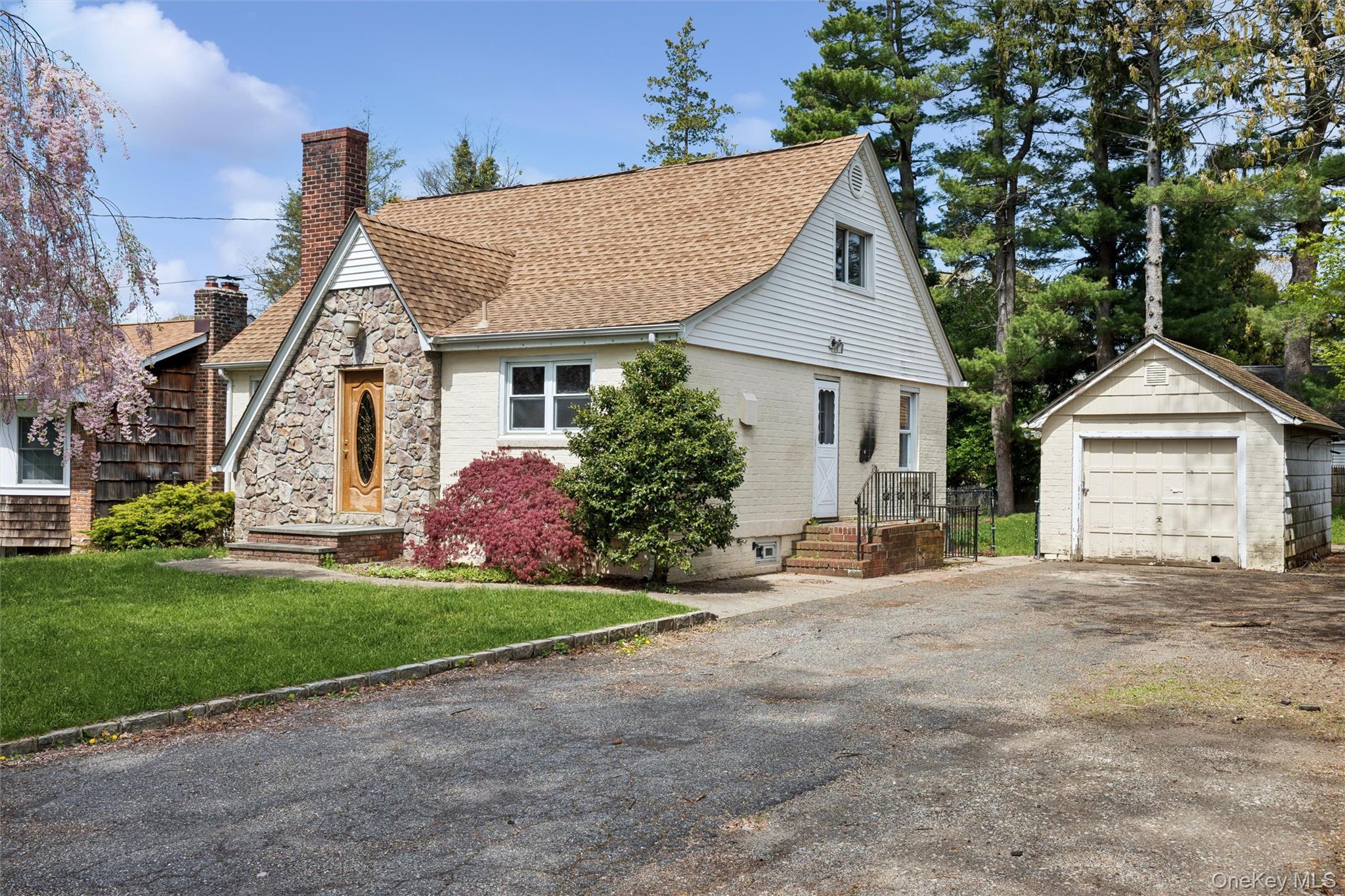 107 E 25th Street
