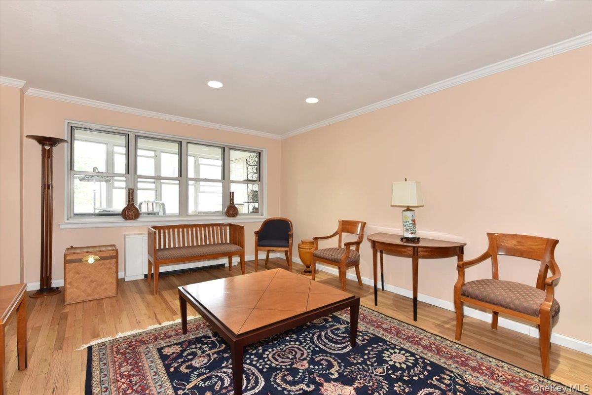 180 S MIDDLE NECK Road Unit: 3-K
