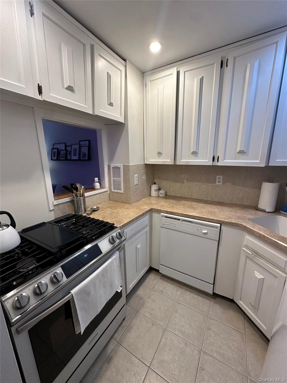 650 Shore Road Unit: 1C