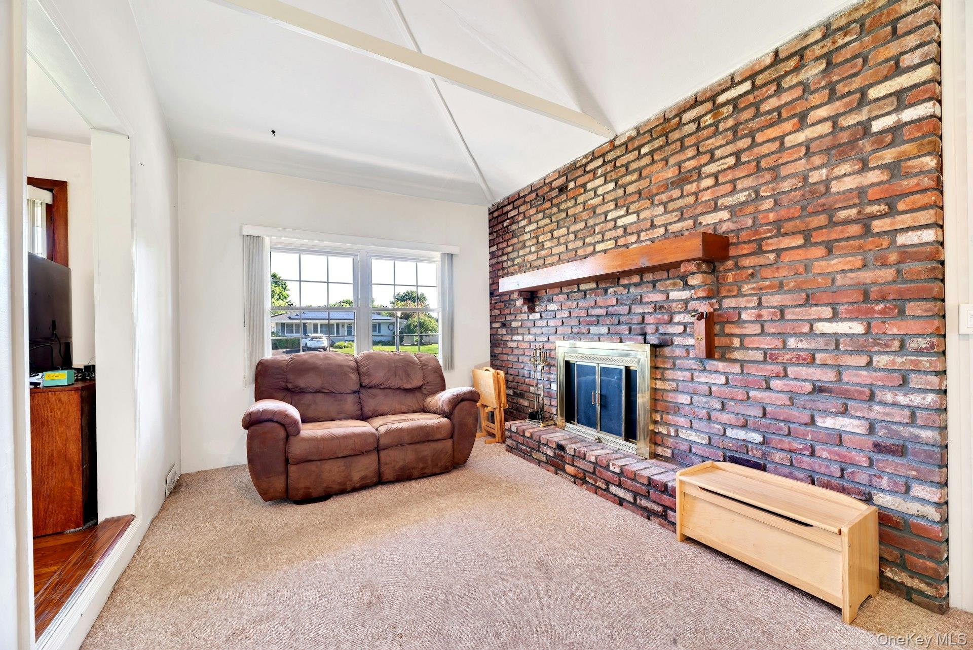 7 Applewood Road