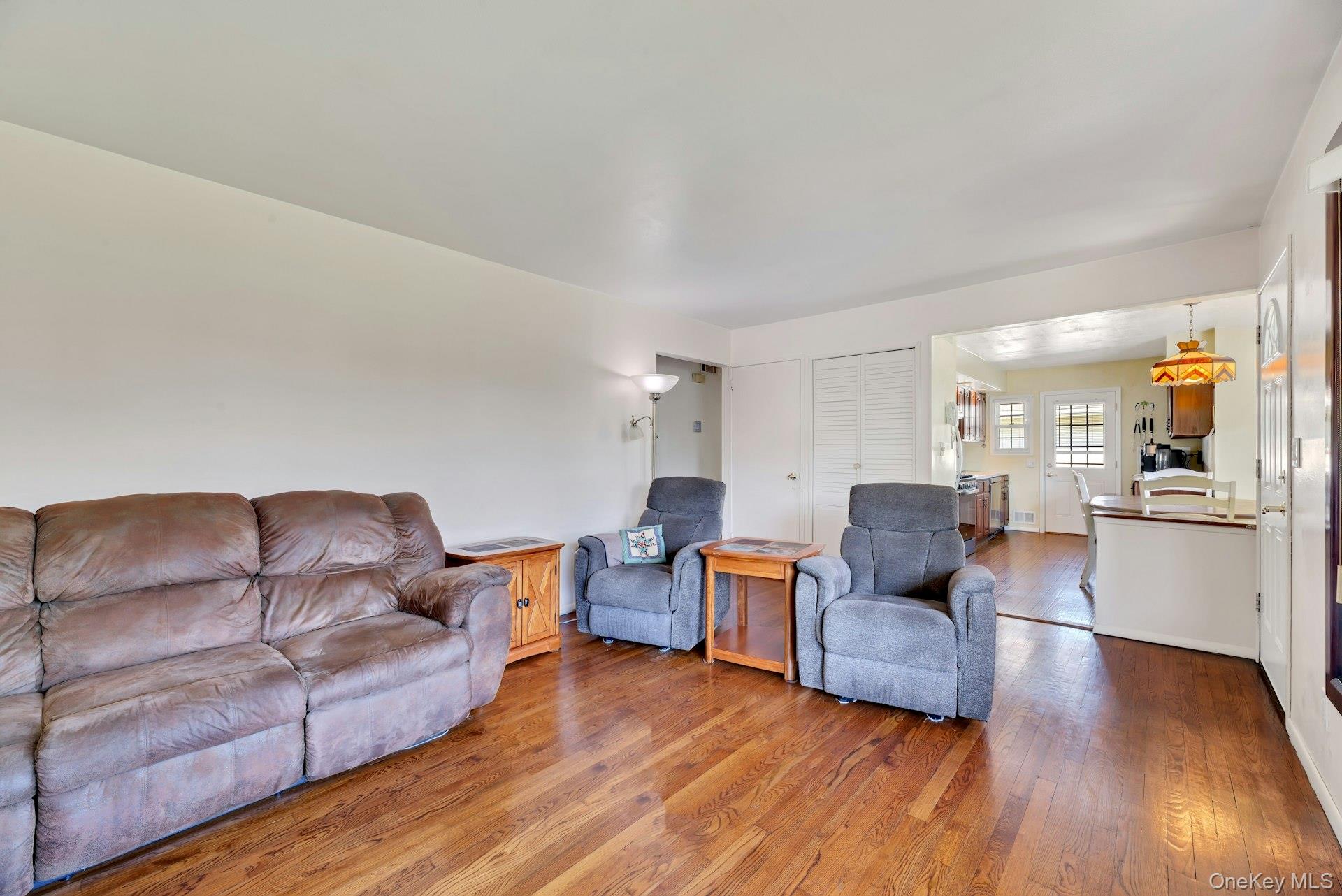 7 Applewood Road