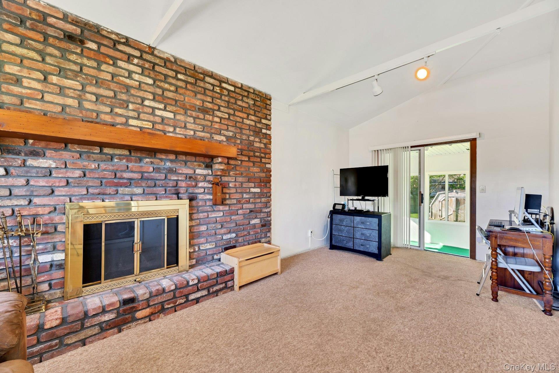 7 Applewood Road