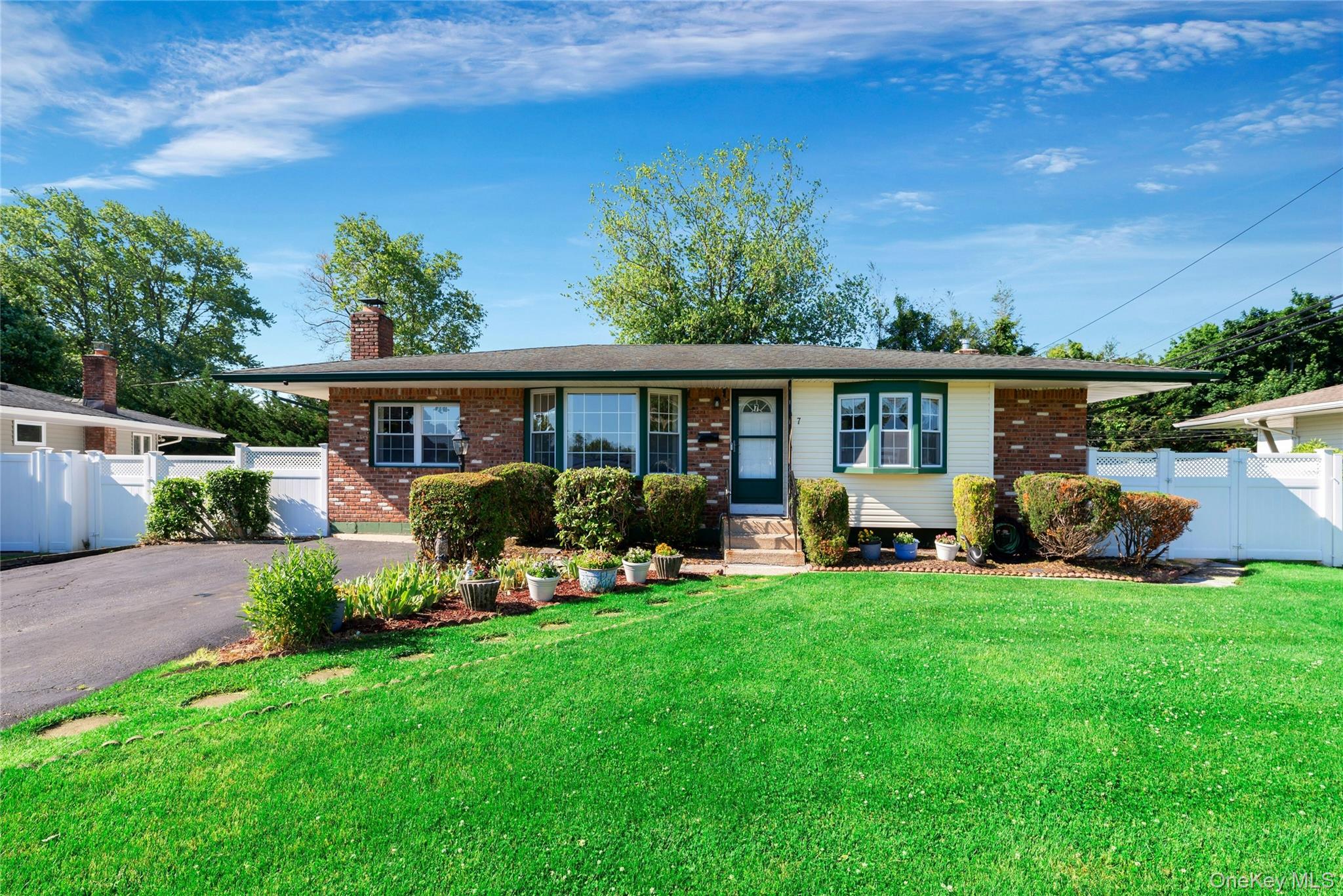 7 Applewood Road