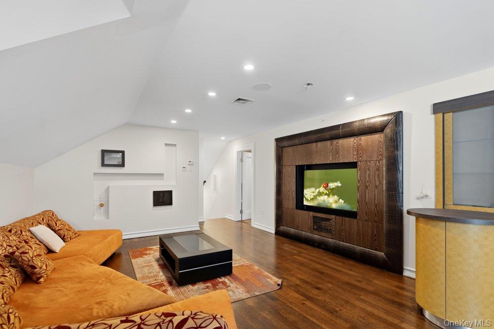 10 Hart Place