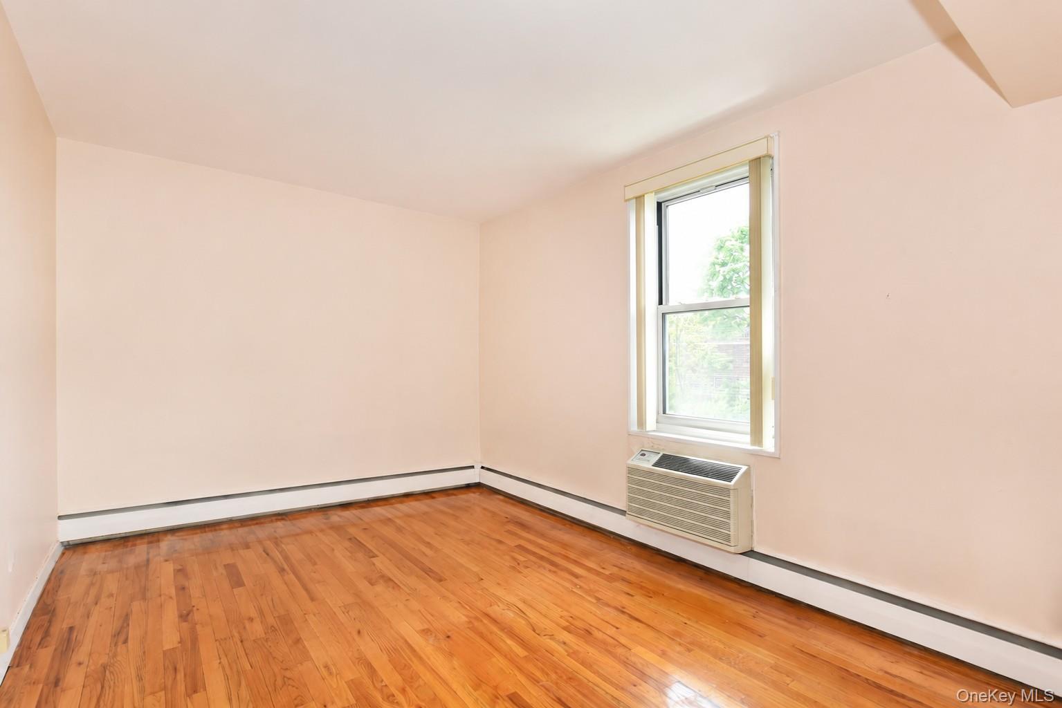 25 CANTERBURY Road Unit: 3-L