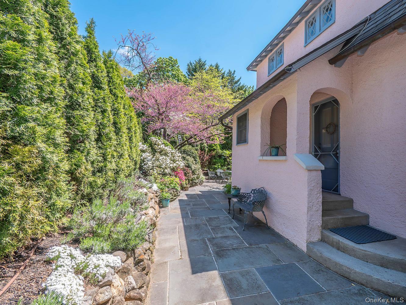 227 Littleworth Lane