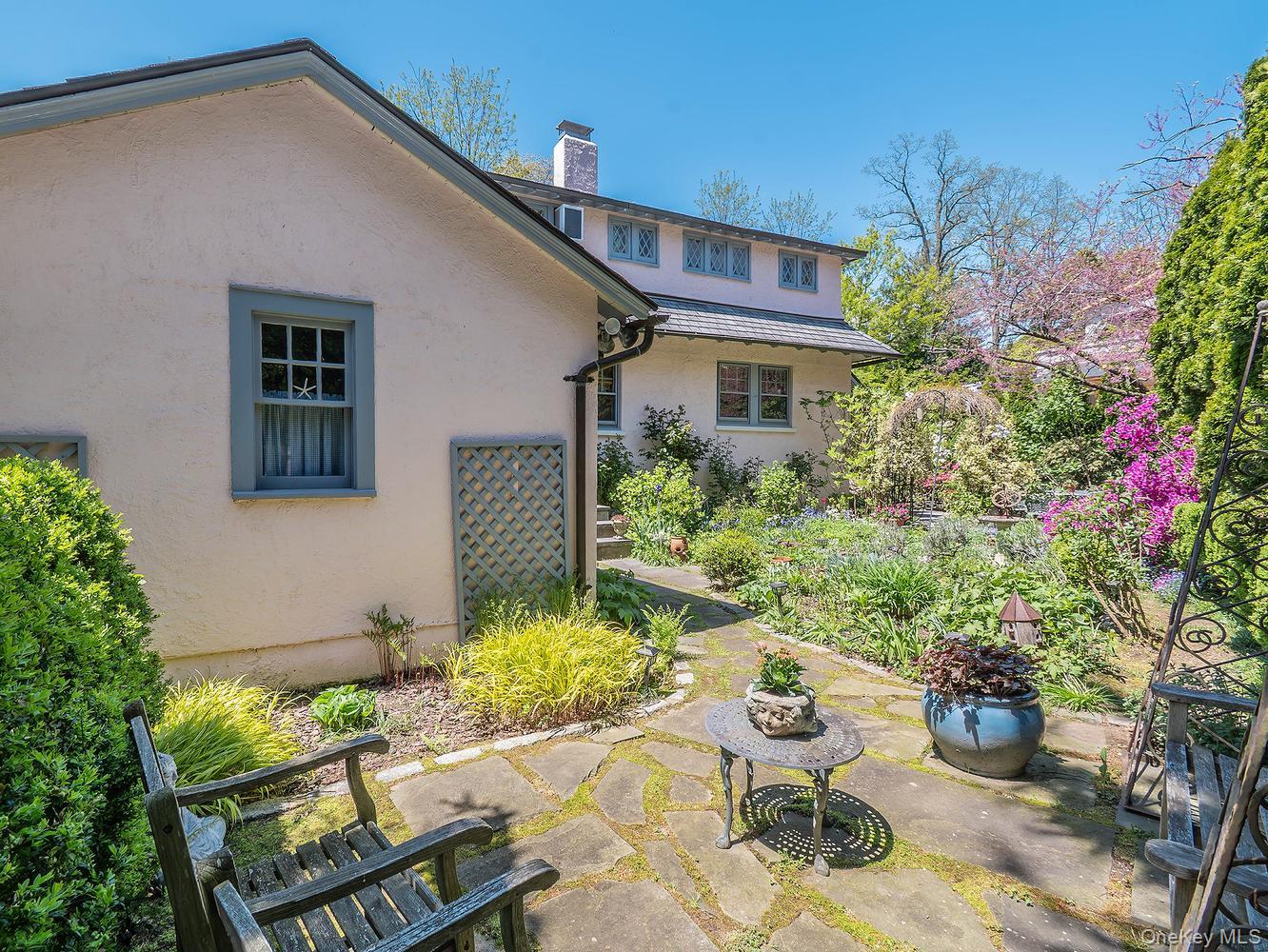 227 Littleworth Lane